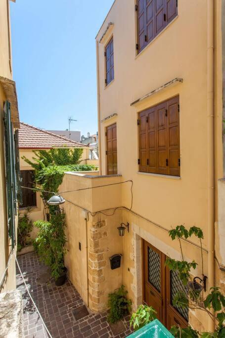History & Culture In Old Town Chania Chania  Luaran gambar
